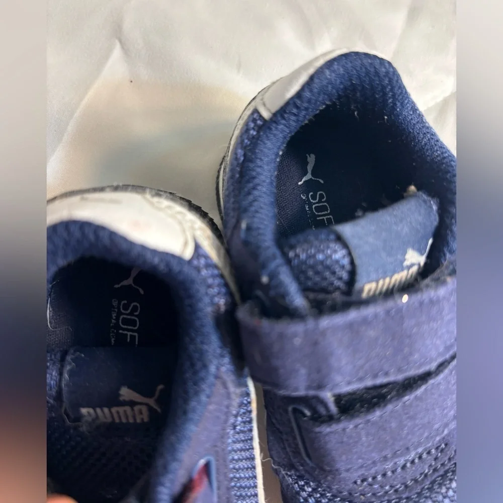 Puma Kids St Runner Hook and Loop Blue Sneakers Size 5 C Cute ($)